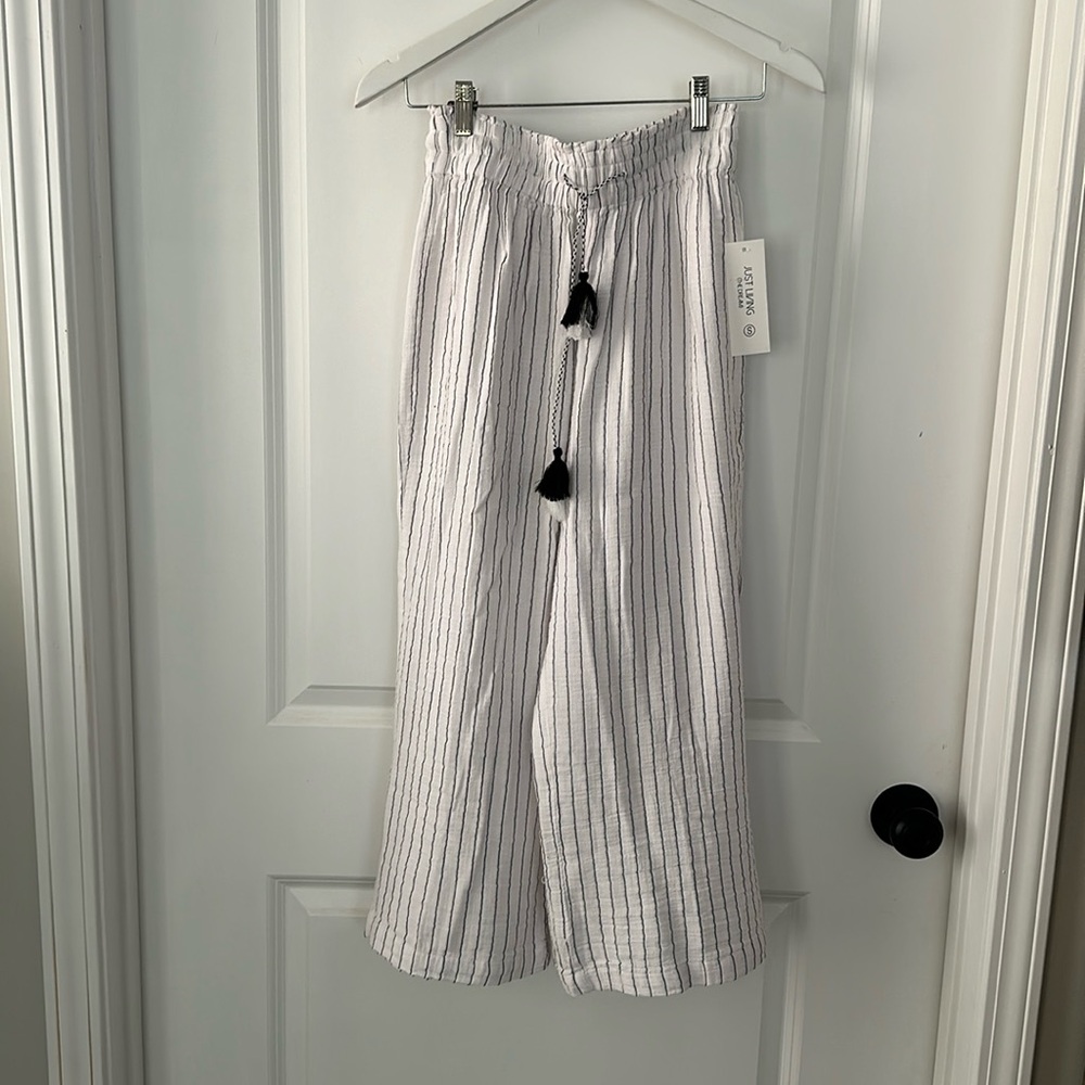 Cropped, wide leg linen beach pants